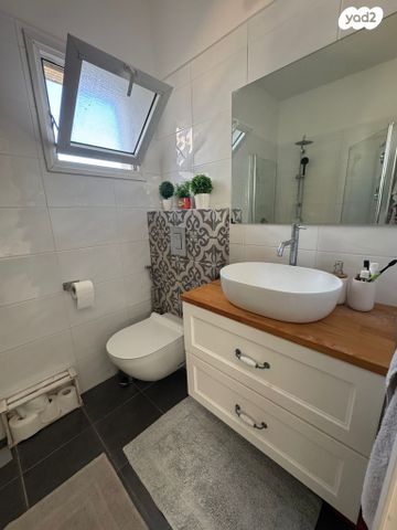 דירה, רבוצקי 81, 2004, רעננה