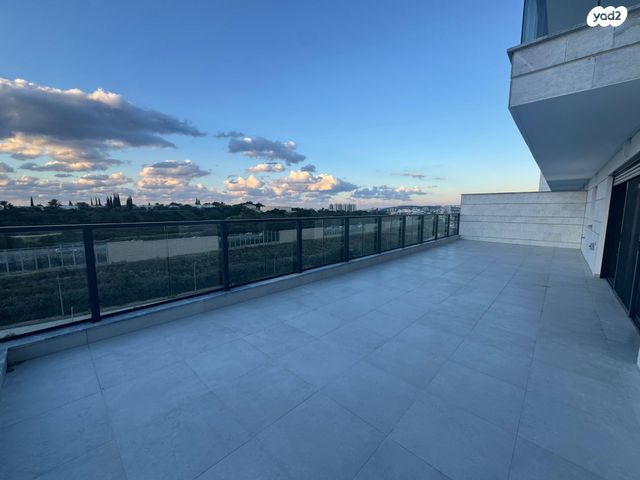 גג/ פנטהאוז, אור ים, אור עקיבא