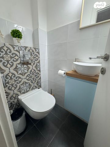 דירה, רבוצקי 81, 2004, רעננה