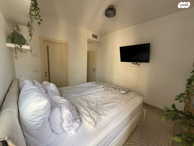 דירה, הל"ה, הל"ה, גבעתיים