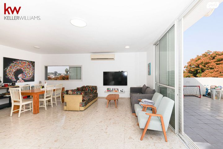 גג/ פנטהאוז, עקיבא, רעננה