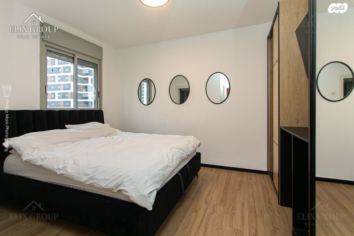 דירה, החותרים, טירת כרמל