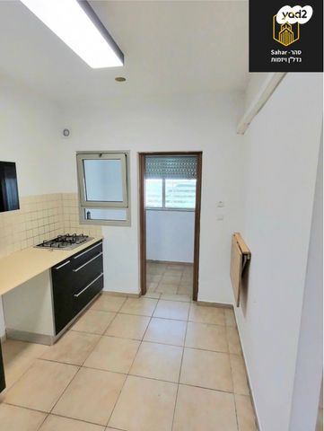 דירה, אלפי מנשה