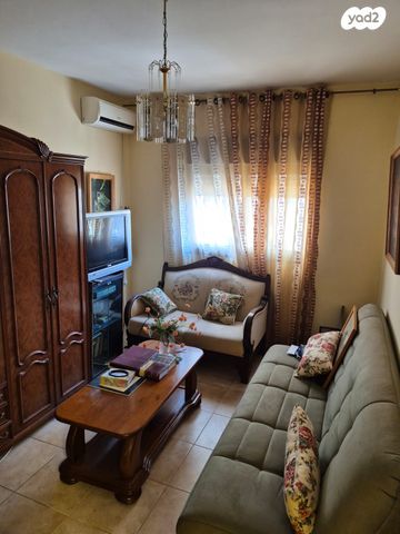 ז'בוטינסקי 52