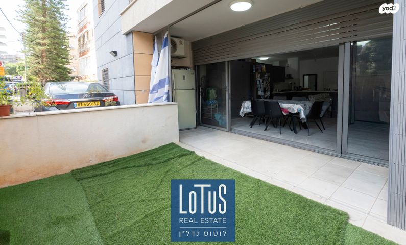 דירת גן, אבן גבירול, הרצליה