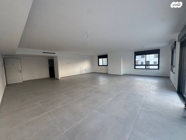 גג/ פנטהאוז, אור ים, אור עקיבא