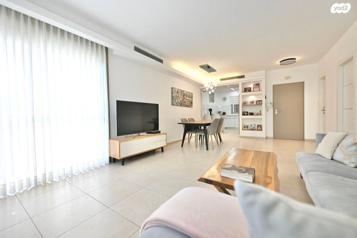 דירה, השייטת, הדרי סמל, נס ציונה