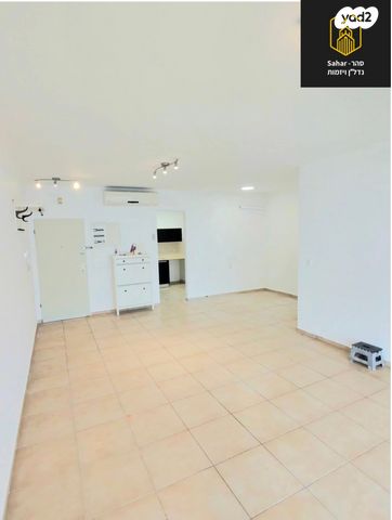 דירה, אלפי מנשה