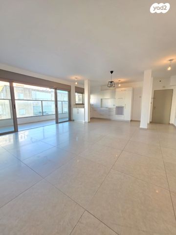 דירה, הדר, רמת השרון