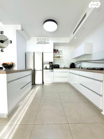 דירה, אהרון מזיא, שעריים, רחובות