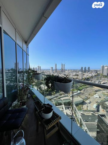 דרך מנחם בגין 150