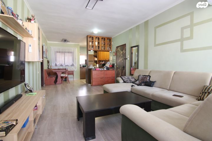 דירה, רמב"ם, ראשון לציון