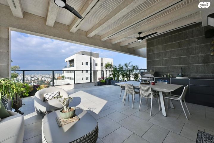 גג/ פנטהאוז, נרקיסים, ראשון לציון