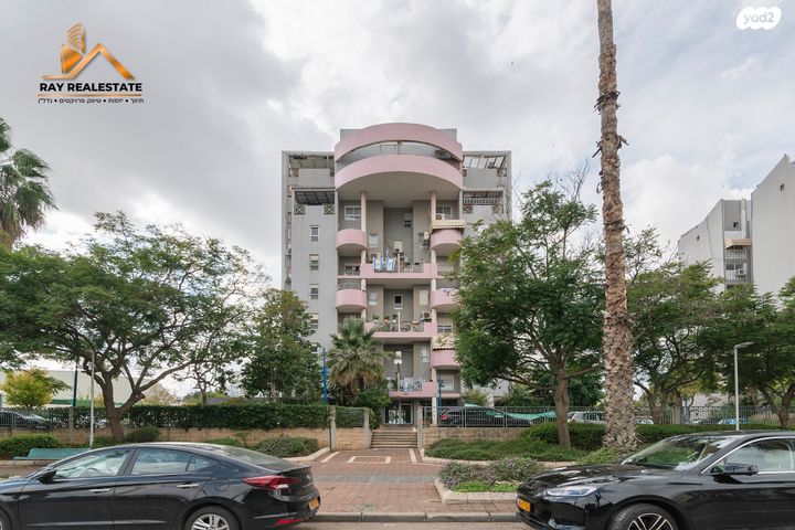 דירה, שדרות דואני, נאות בגין, לב יבנה, יבנה