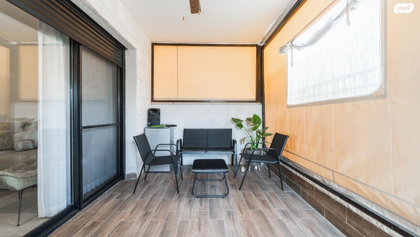 דירת גן, אופקים