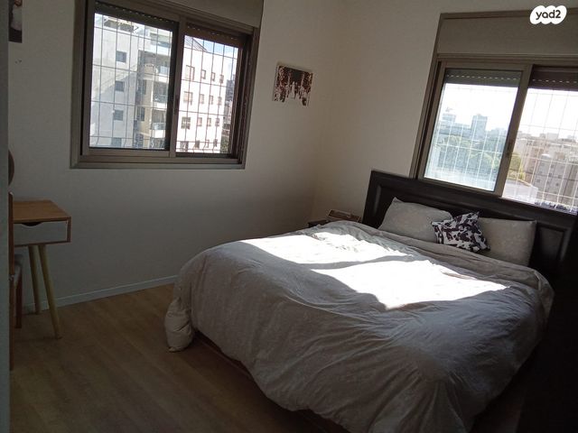 דירה, ד"ר יהודה פרח, קרית השרון, נתניה