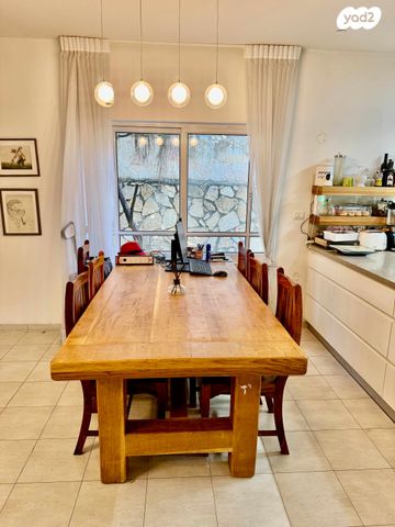 דו משפחתי, כפר יונה