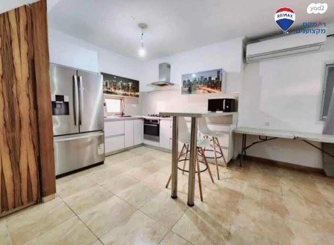 דופלקס, משה הס, נווה עובד, חדרה