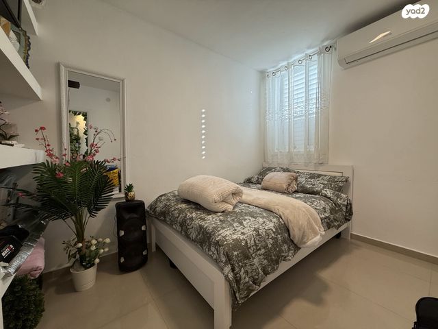 דירה, דוד רזיאל, רמת הנשיא, בת ים