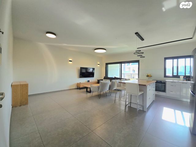 דירה, רעננה