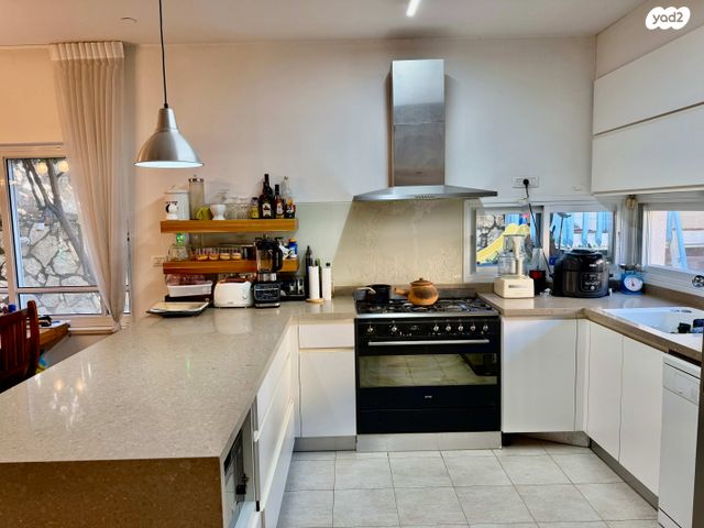 דו משפחתי, כפר יונה