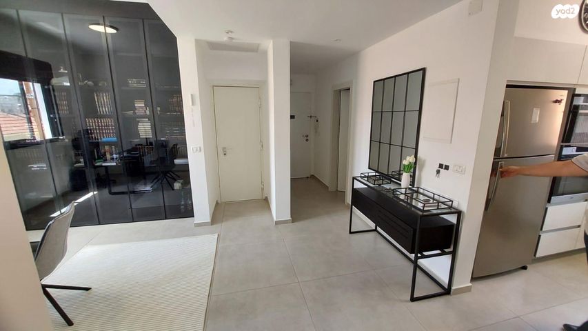 דירה, האחים טרבס, ד' / מערב מרכז העיר, רחובות