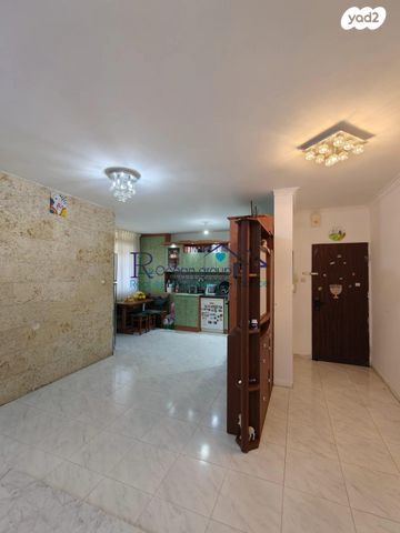 דירה, גרשון ש"ץ 4, נוף הטיילת, נתניה