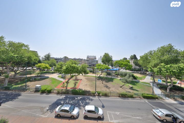 דירה, שדרות כצנלסון 34, מרכז העיר, קרית אתא