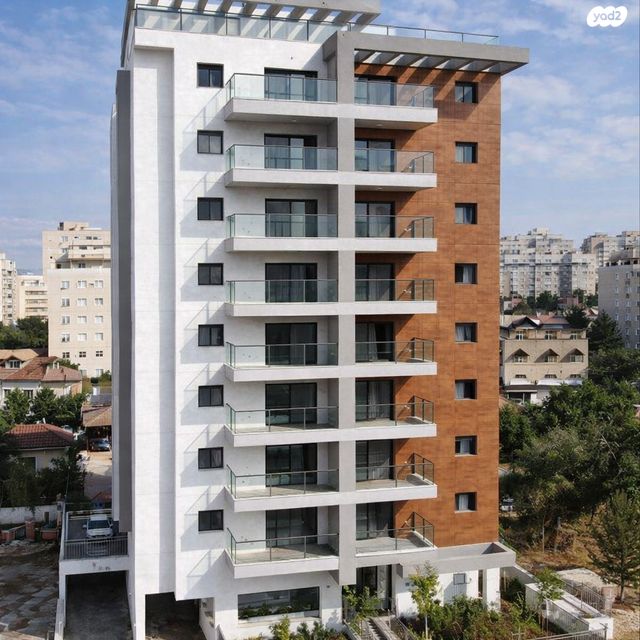 דירה, שעריים, רחובות