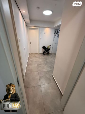 דירה, יוסף אבו, נתיבות מערב, נתיבות