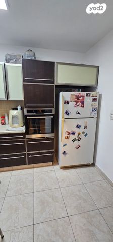 יוברט המפרי 1