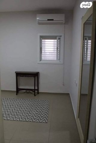 דירה, אנילביץ', לב העיר, בת ים