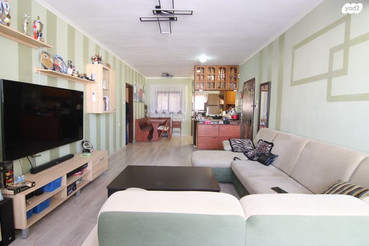 דירה, רמב"ם, ראשון לציון