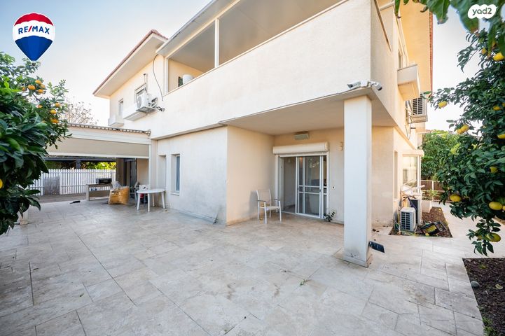 דו משפחתי, מושבה מרכז, זכרון יעקב