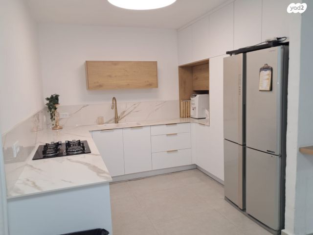 דירה, עוזיהו 33, רובע ג', אשדוד