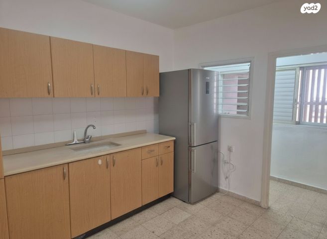 דירה, מצפה 6, שכונת הראשונים, רמת גן