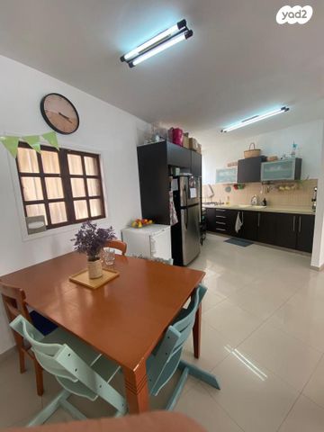 דירה, ישראל טלר, ב' / צפון מערב העיר, רחובות