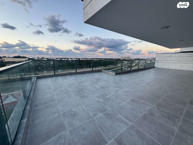 גג/ פנטהאוז, אור ים, אור עקיבא