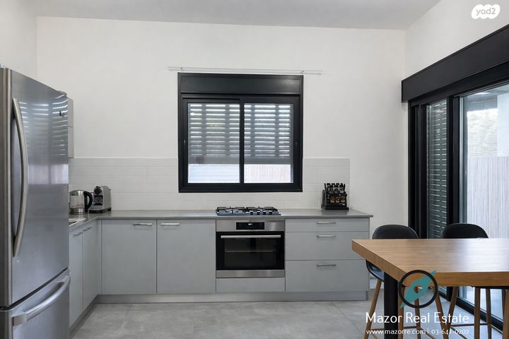 דירת גן, גבע, ארלוזורוב, גבעתיים