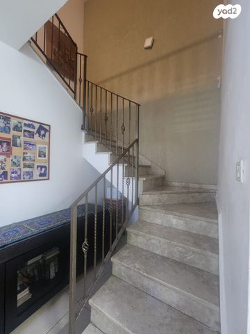 דופלקס, נחום סוקולוב, שפרינצק, רמלה