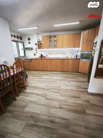 דירה, הקישון, רמז, מערב ותיק, ראשון לציון