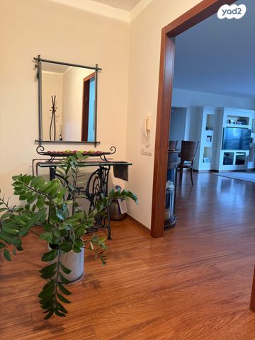 דירה, הגליל, גבעת סביון, גני תקווה