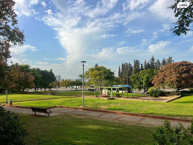 גבעת הסלעים