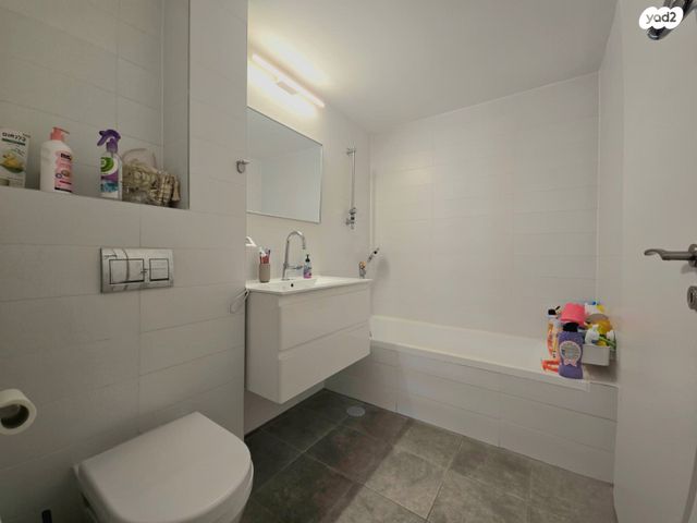 דירה, רעננה