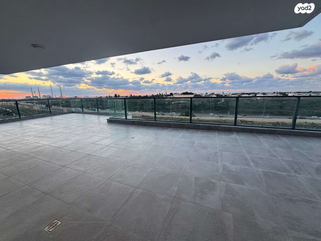 גג/ פנטהאוז, אור ים, אור עקיבא