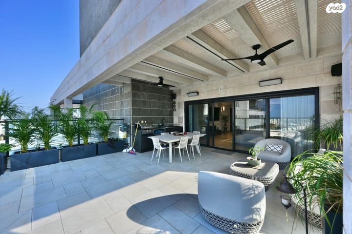 גג/ פנטהאוז, נרקיסים, ראשון לציון