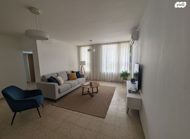 דירה, מצפה 6, שכונת הראשונים, רמת גן