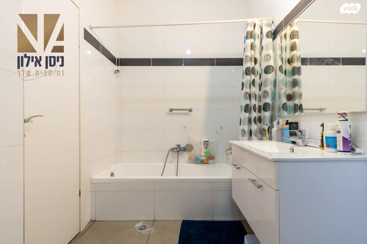 דירה, מנחם רצון 12, מחנה יהודה, פתח תקווה