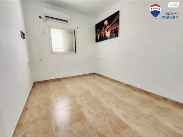 דופלקס, משה הס, נווה עובד, חדרה