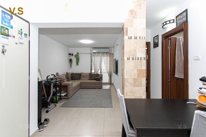 דירה, שרת, טירת כרמל